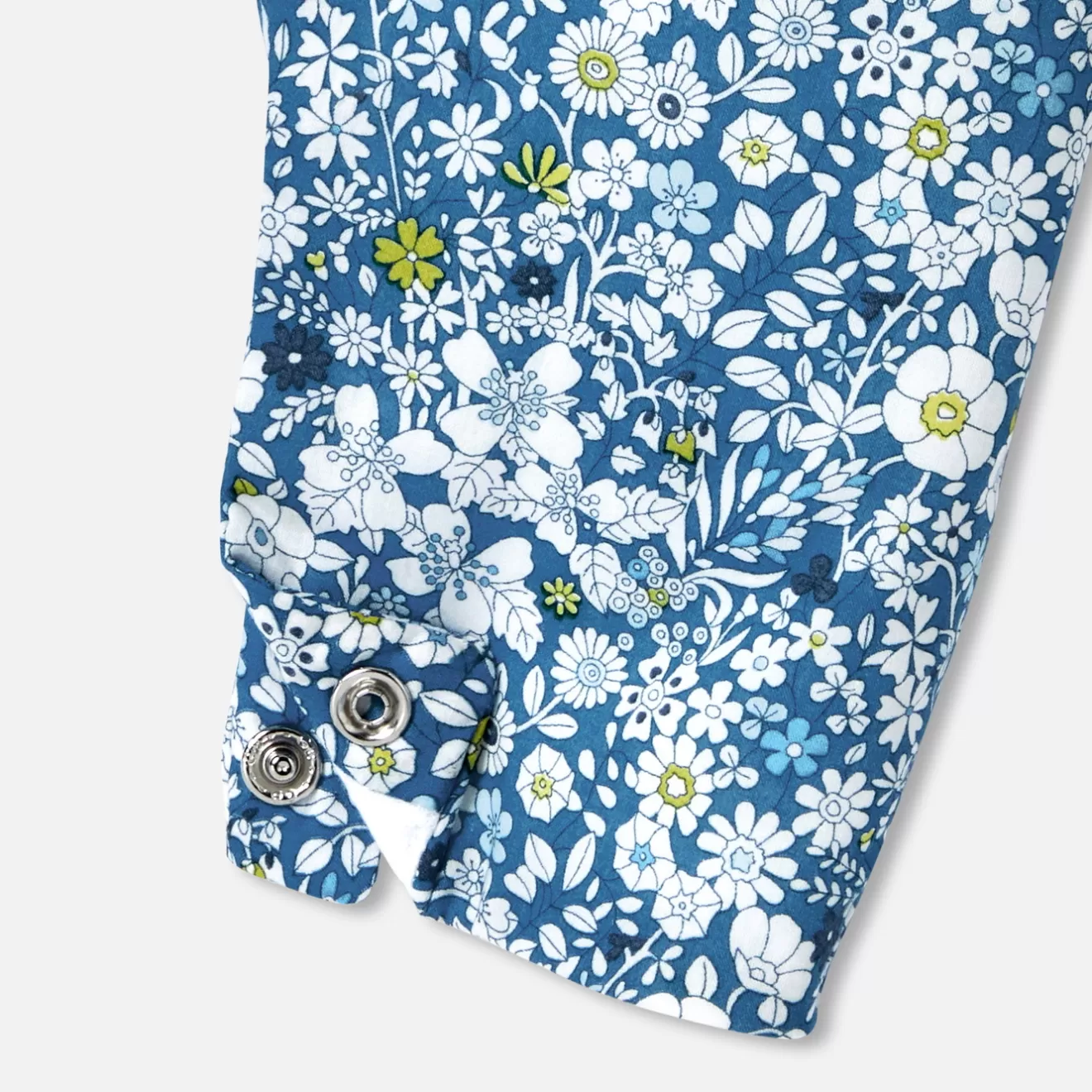 baby_girl_jumpsuit_in_liberty_fabric_4.webp Jacadi Bloomers, Overalls And Sets | Baby girl jumpsuit in Liberty fabric