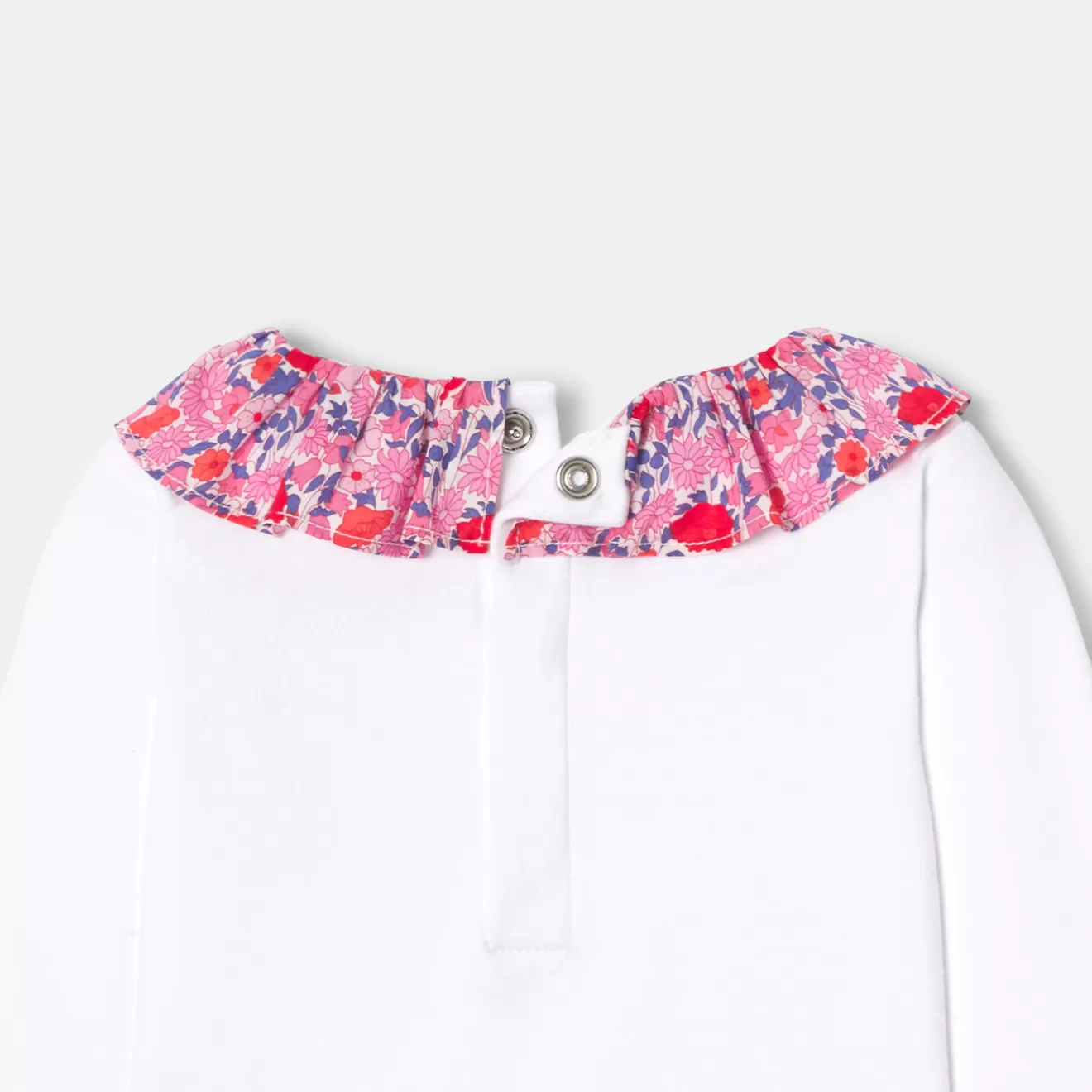 baby_girl_longsleeved_bodysuit_4-3.webp Jacadi Bodysuits | Baby girl long-sleeved bodysuit