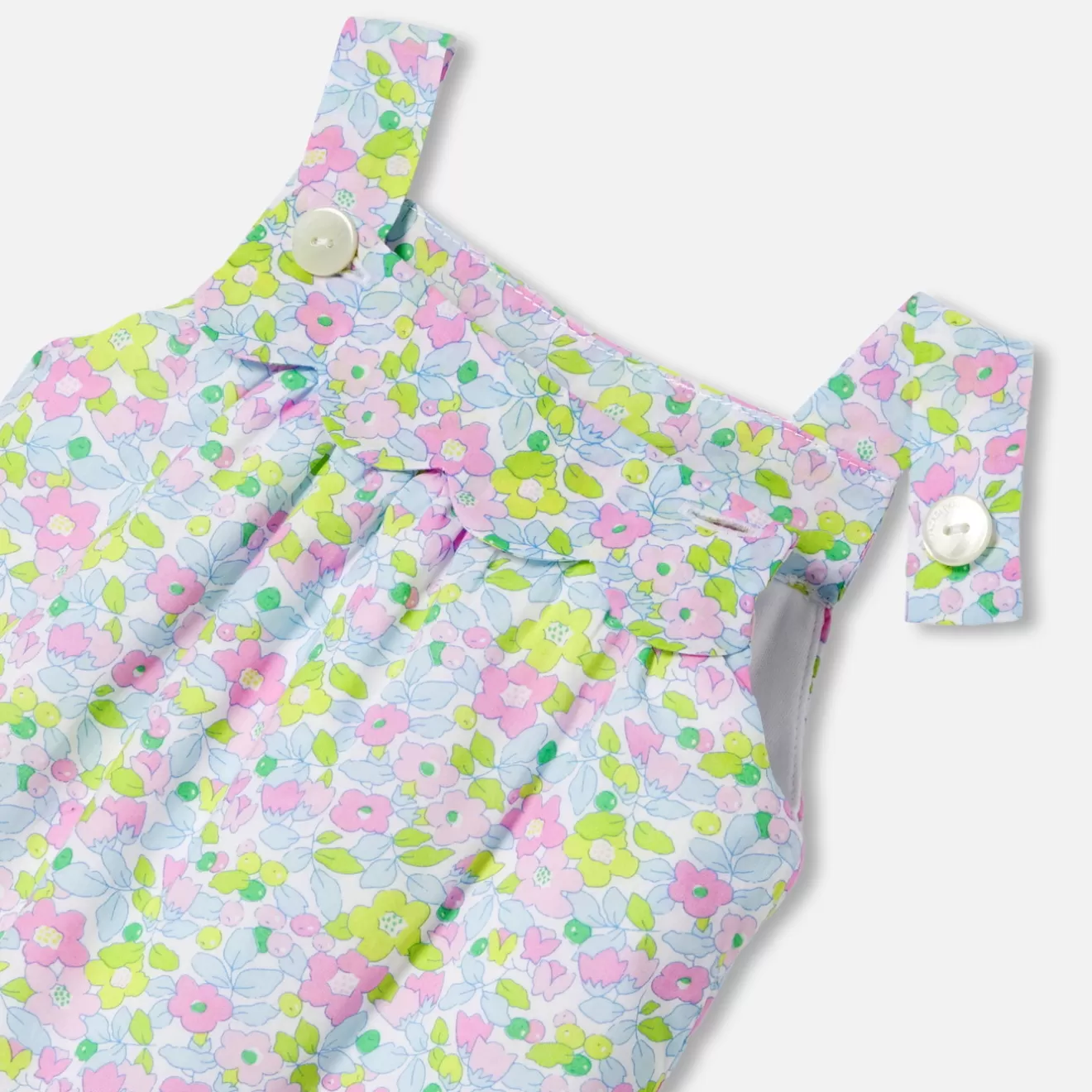 baby_girl_overalls_in_liberty_fabric_3-1.webp Jacadi Bloomers, Overalls And Sets | Baby girl overalls in Liberty fabric